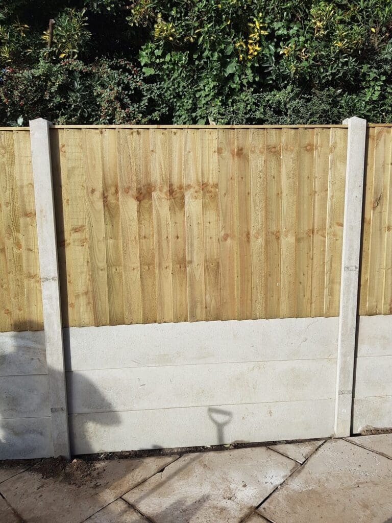 Heavy Duty Vertilap Fencing Bradford