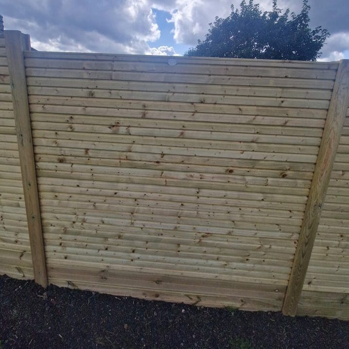 Venus panel fencing installation