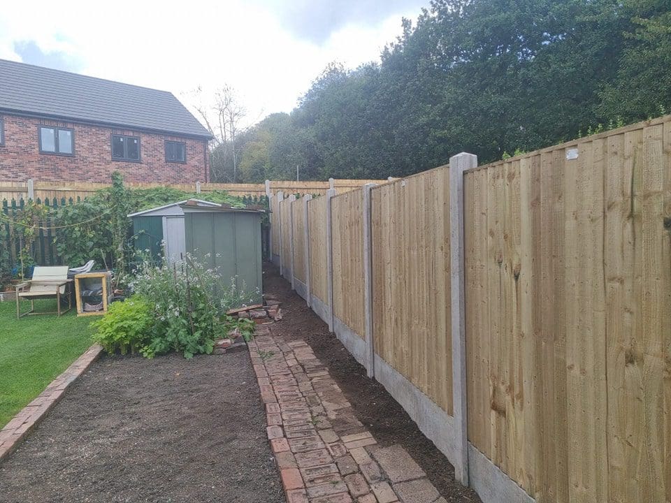 6ft featheredge fencing 1
