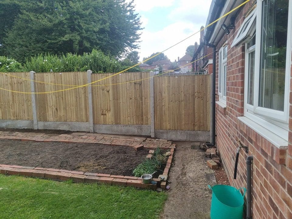 6ft featheredge fencing 2