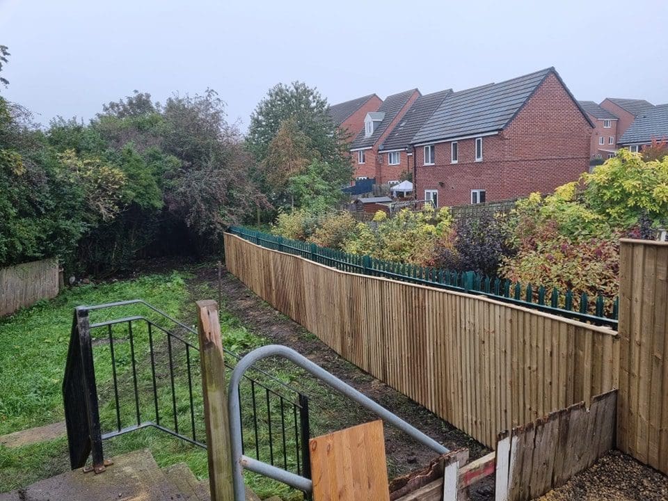 Featheredge fencing installed in LS10