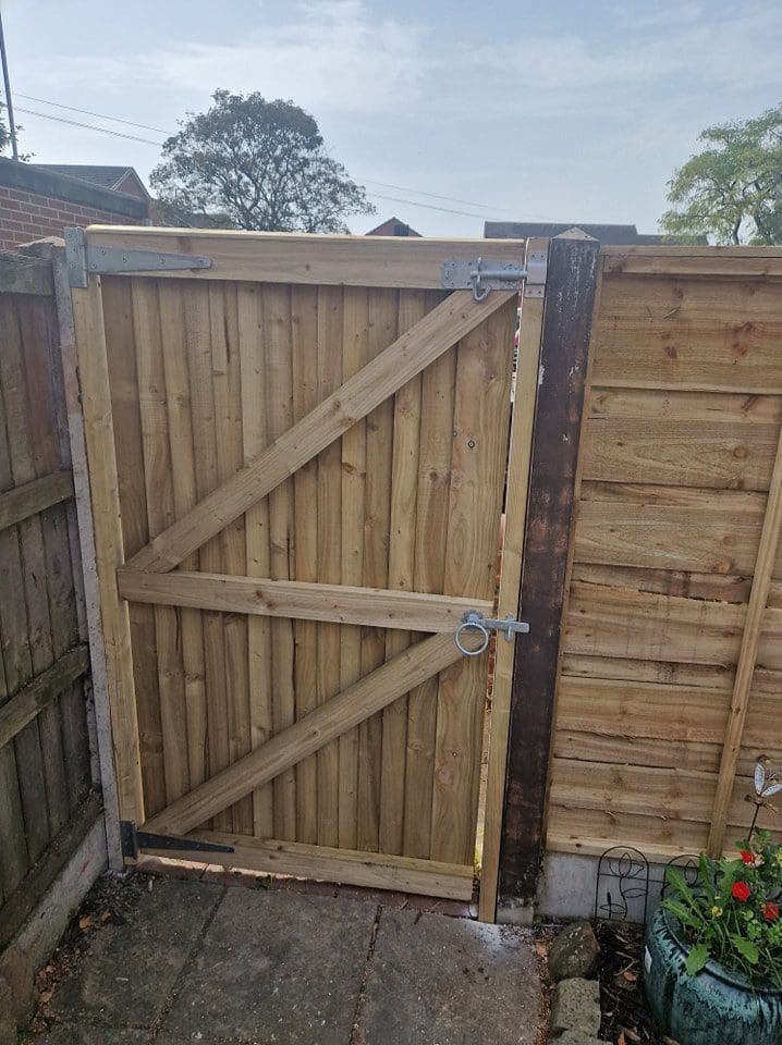 Featheredge gate built on site Normanton 2