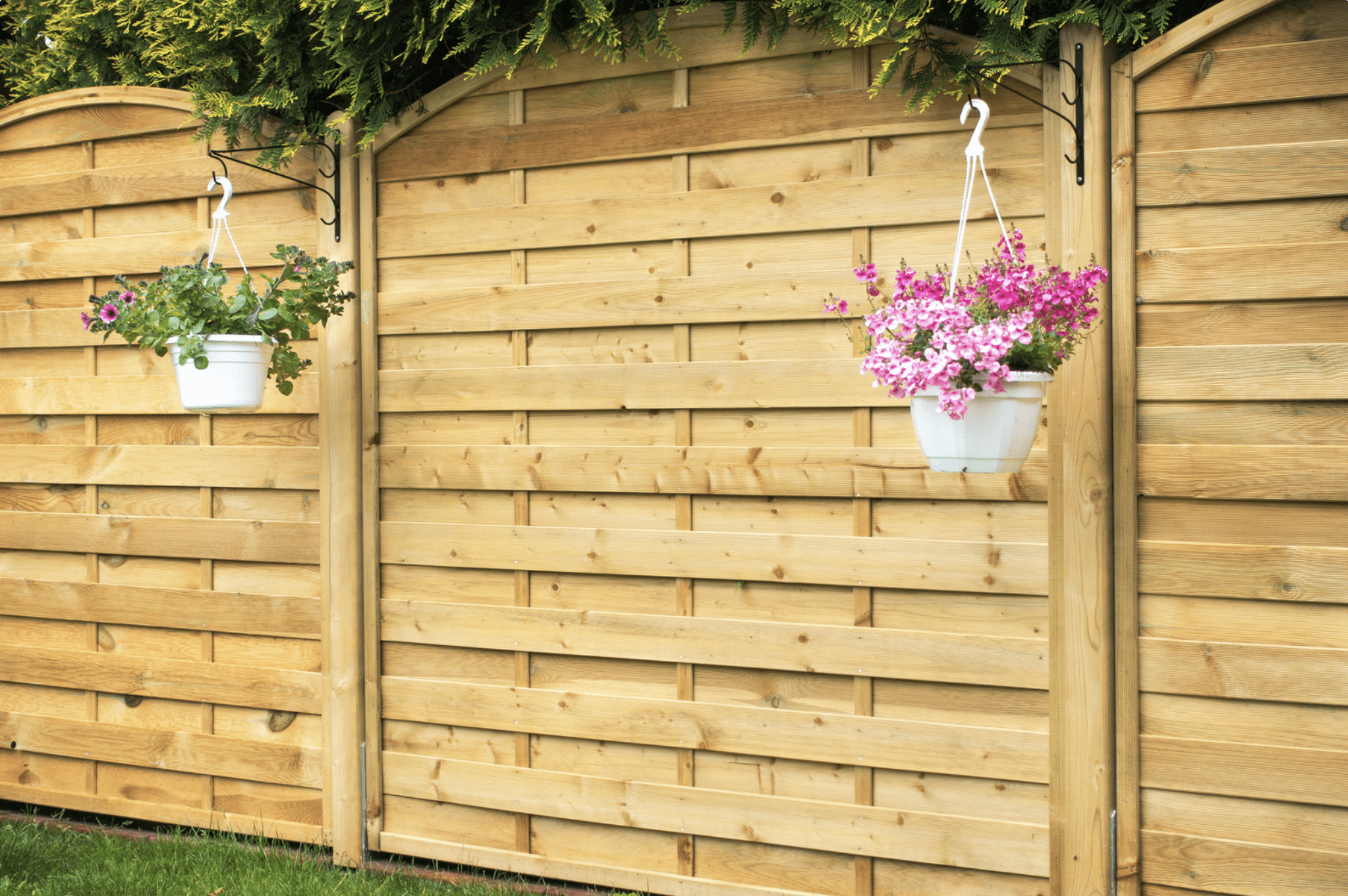 Understanding Different Types of Fence Panels for Your UK Home