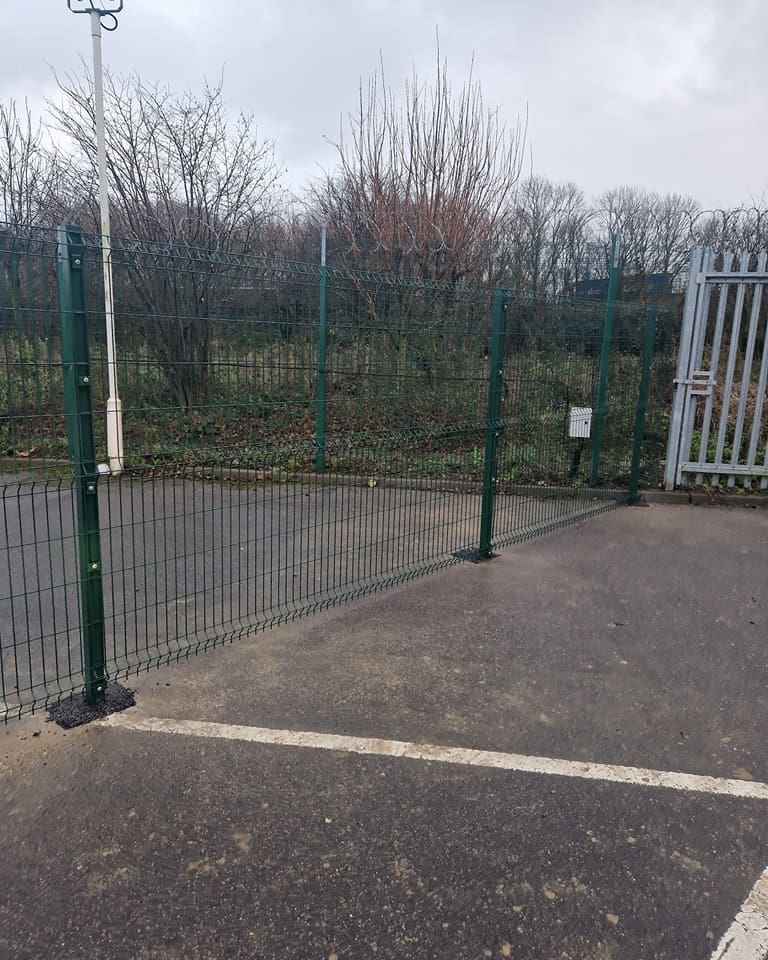 anti-climb security fencing