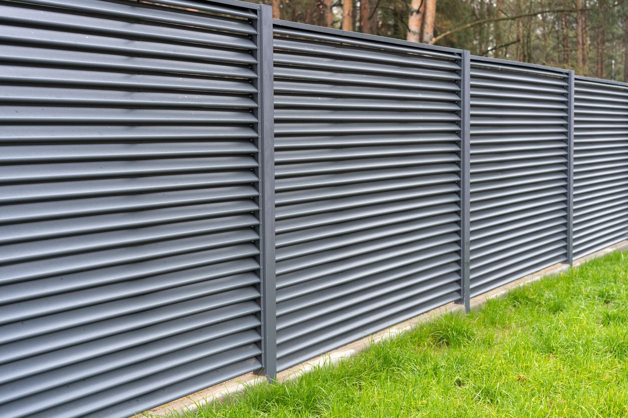 The Best Low-Maintenance Fences for Busy Homeowners