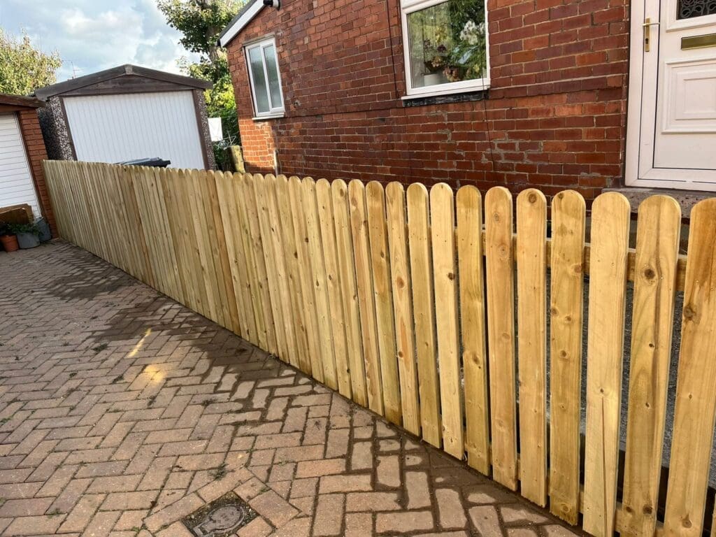 picket fencing
